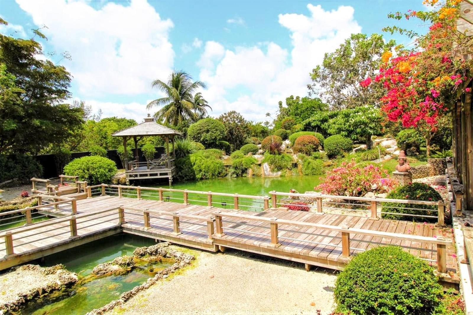 Magical Wonderkoi House In A Japanese Koi Garden Villa ไมอามี ภายนอก รูปภาพ