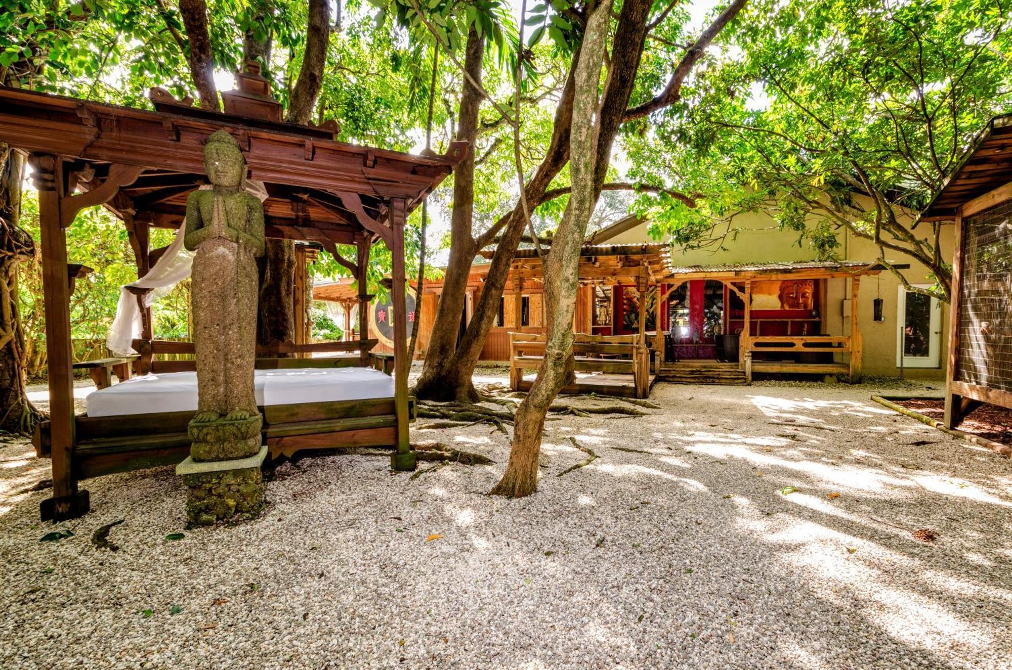 Magical Wonderkoi House In A Japanese Koi Garden Villa ไมอามี ภายนอก รูปภาพ